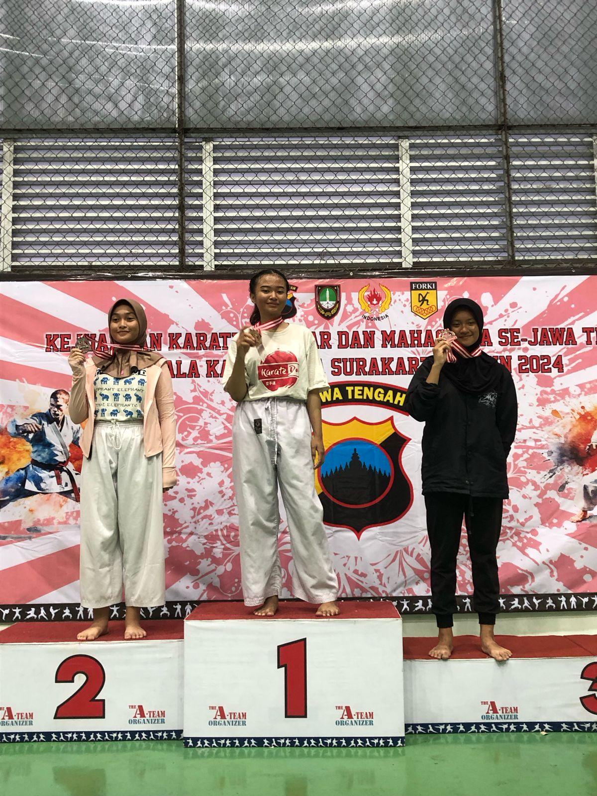 Juara 1 Cabor Karate di Kejuaraan Kapolresta Surakarta